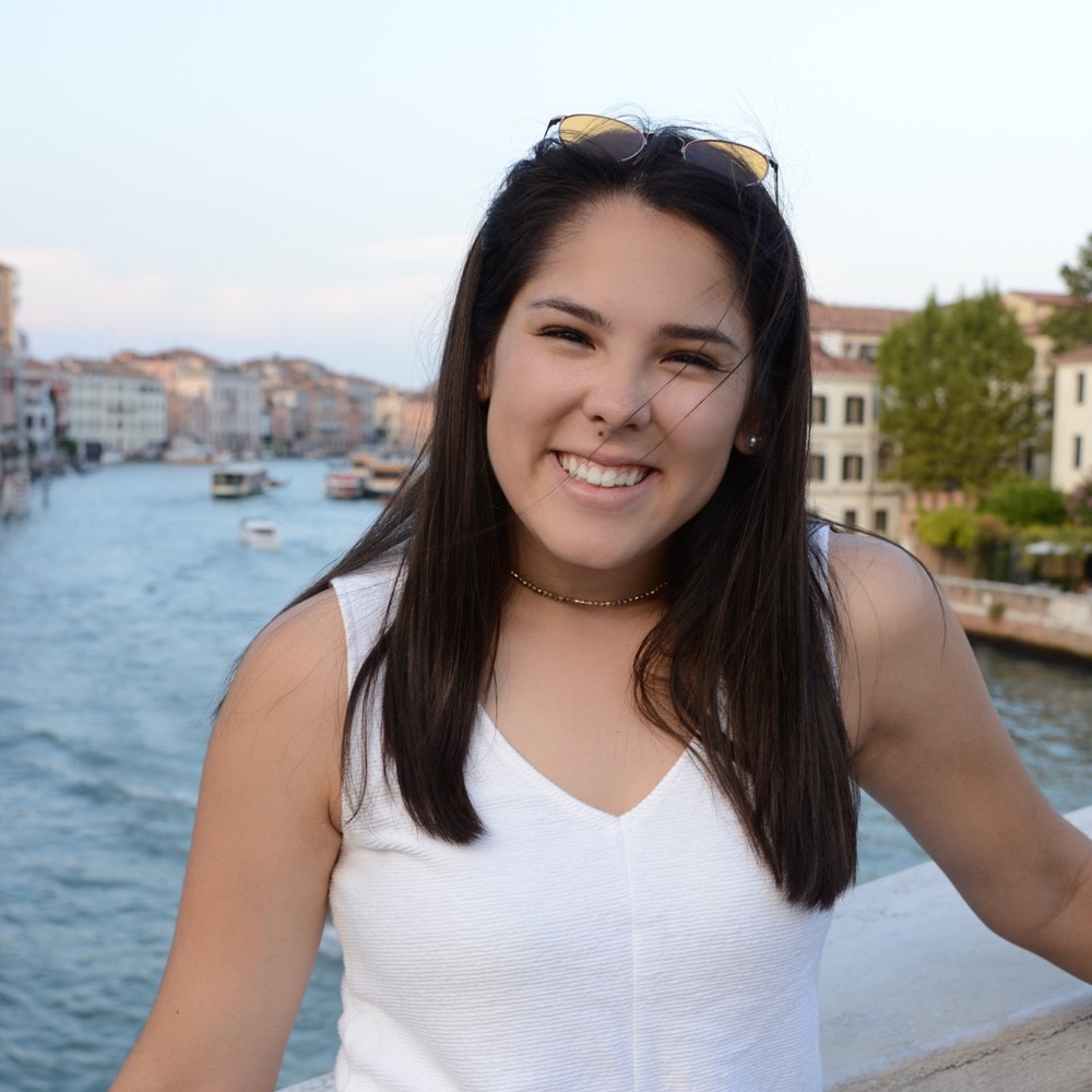 Meet your Posher, Lauren